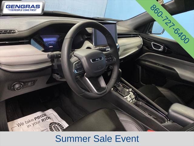 Certified 2025 Jeep Compass Limited AWD/4WD image 11