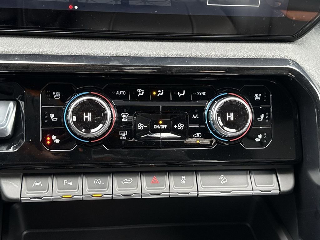 New 2026 GMC Sierra 1500 AT4 w/ AT4 Premium Package image 21