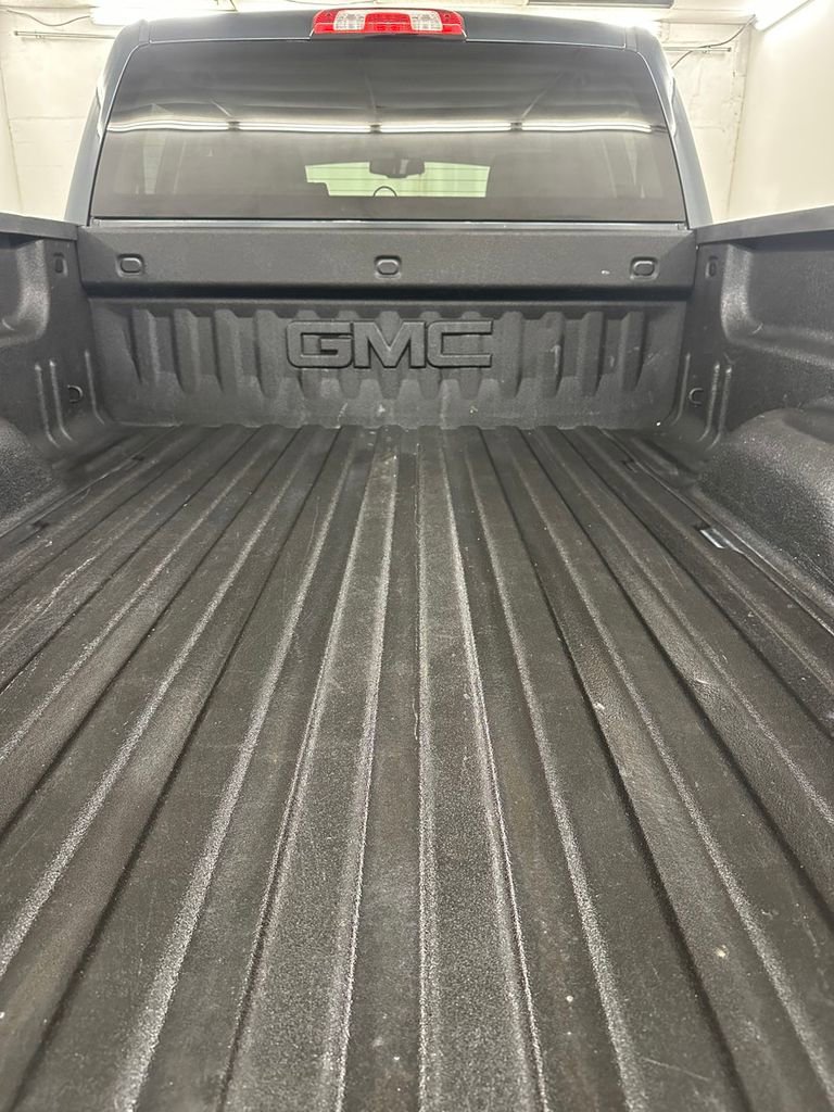Used 2018 GMC Sierra 1500 SLT w/ SLT Premium Package image 26