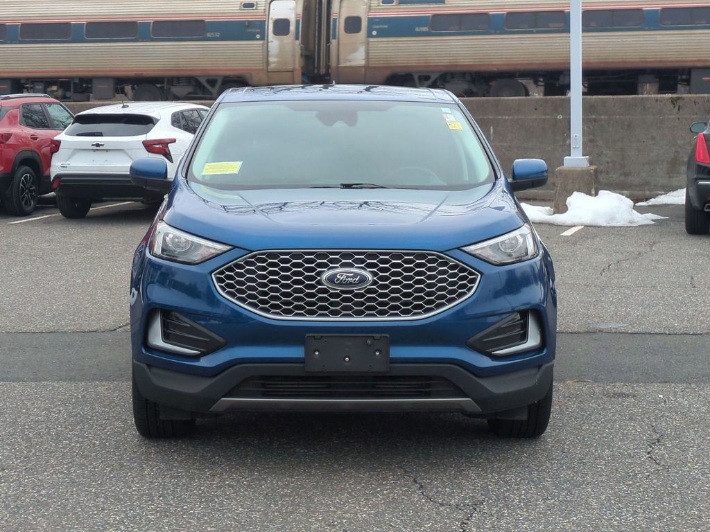 Used 2023 Ford Edge SEL image 8