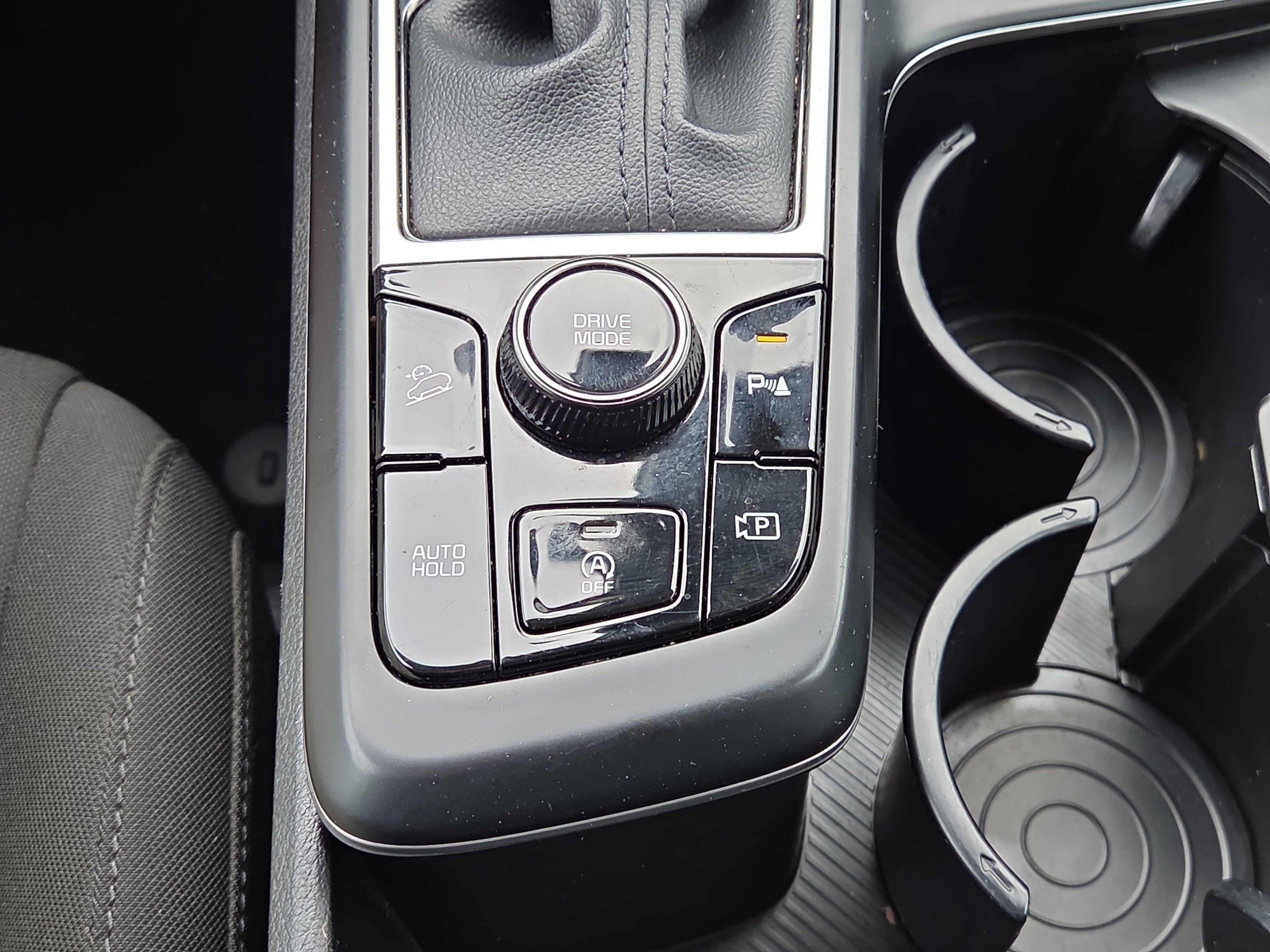 Used 2024 Kia Sportage LX image 18