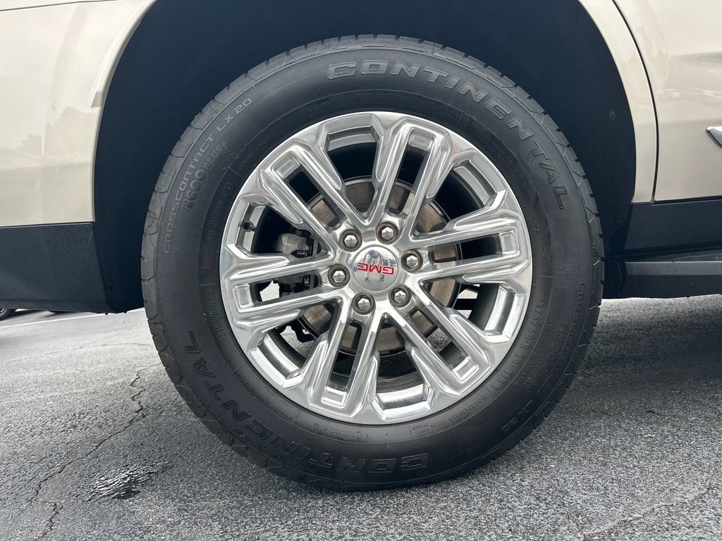 Used 2024 GMC Yukon SLT w/ SLT Luxury Package RWD image 18