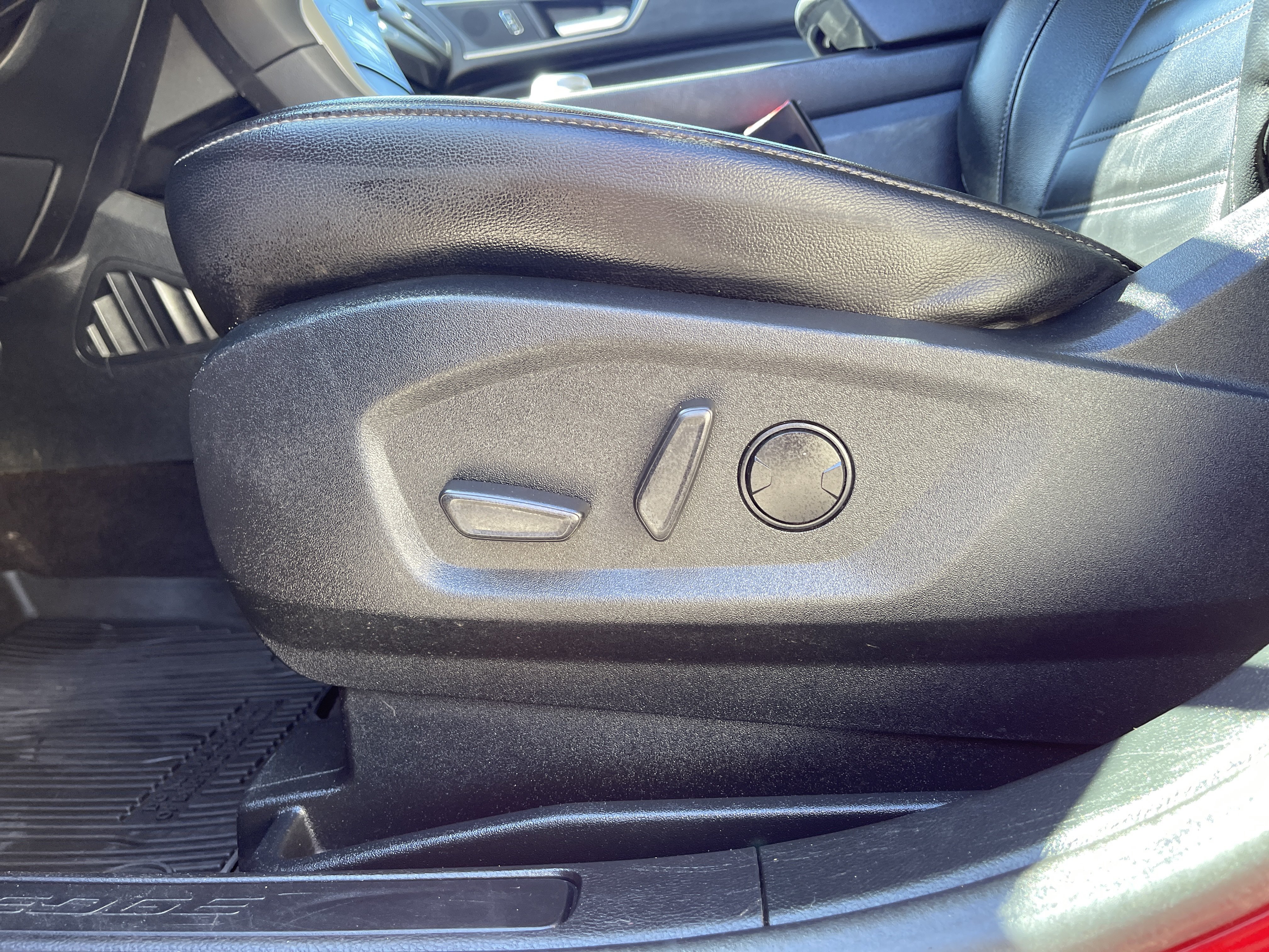 Used 2020 Ford Edge SEL w/ Convenience Package AWD/4WD image 13