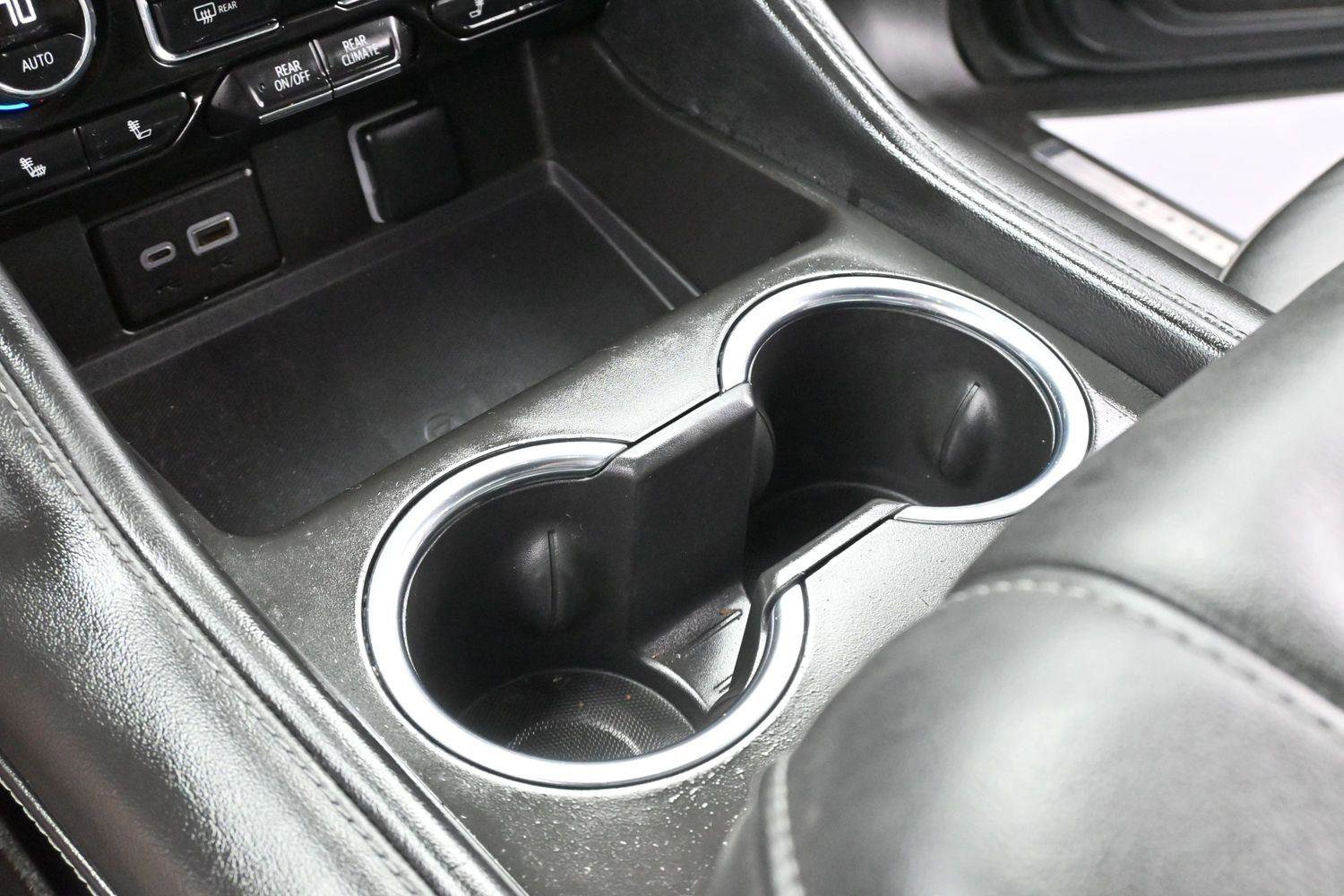 Used 2023 Chevrolet Tahoe LT w/ Luxury Package AWD/4WD image 19