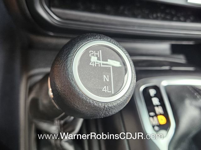 New 2025 Jeep Gladiator Sport image 21