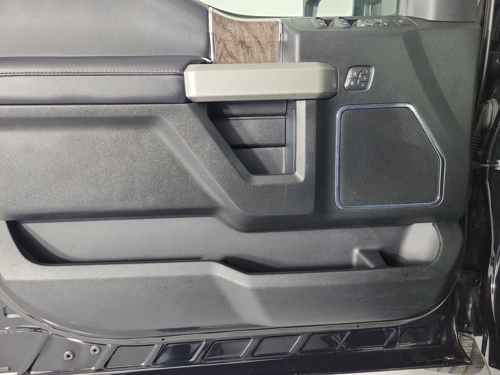 Used 2019 Ford F250 Lariat w/ Lariat Ultimate Package image 16