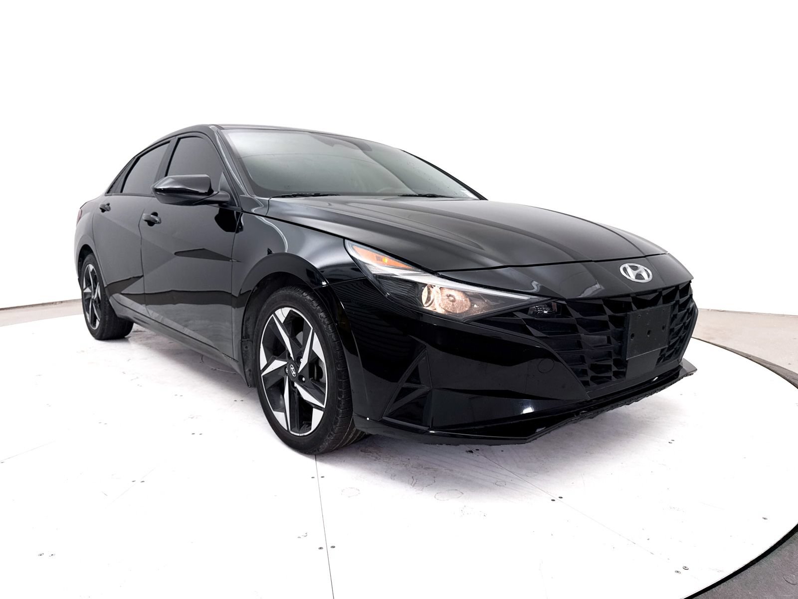 Used 2023 Hyundai Elantra SEL w/ Convenience Package FWD image 11