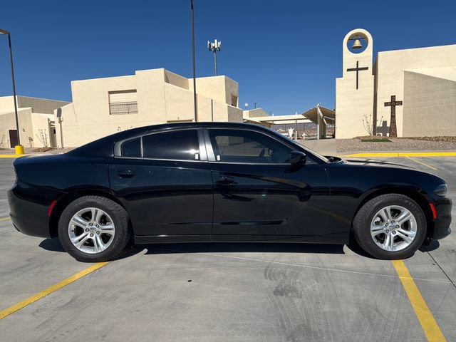 Used 2021 Dodge Charger SXT w/ Driver Convenience Group RWD image 6