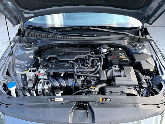 Used 2024 Hyundai Elantra SEL FWD image 9