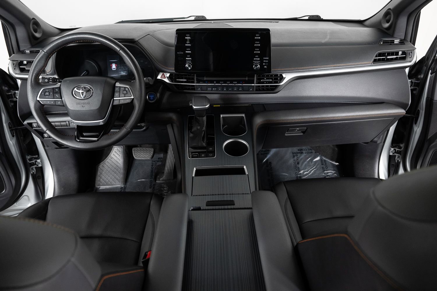 Used 2022 Toyota Sienna XSE image 37