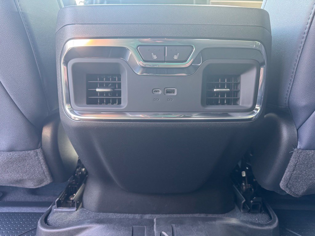 New 2026 Chevrolet Silverado 3500 High Country w/ High Country Premium Package AWD/4WD image 17