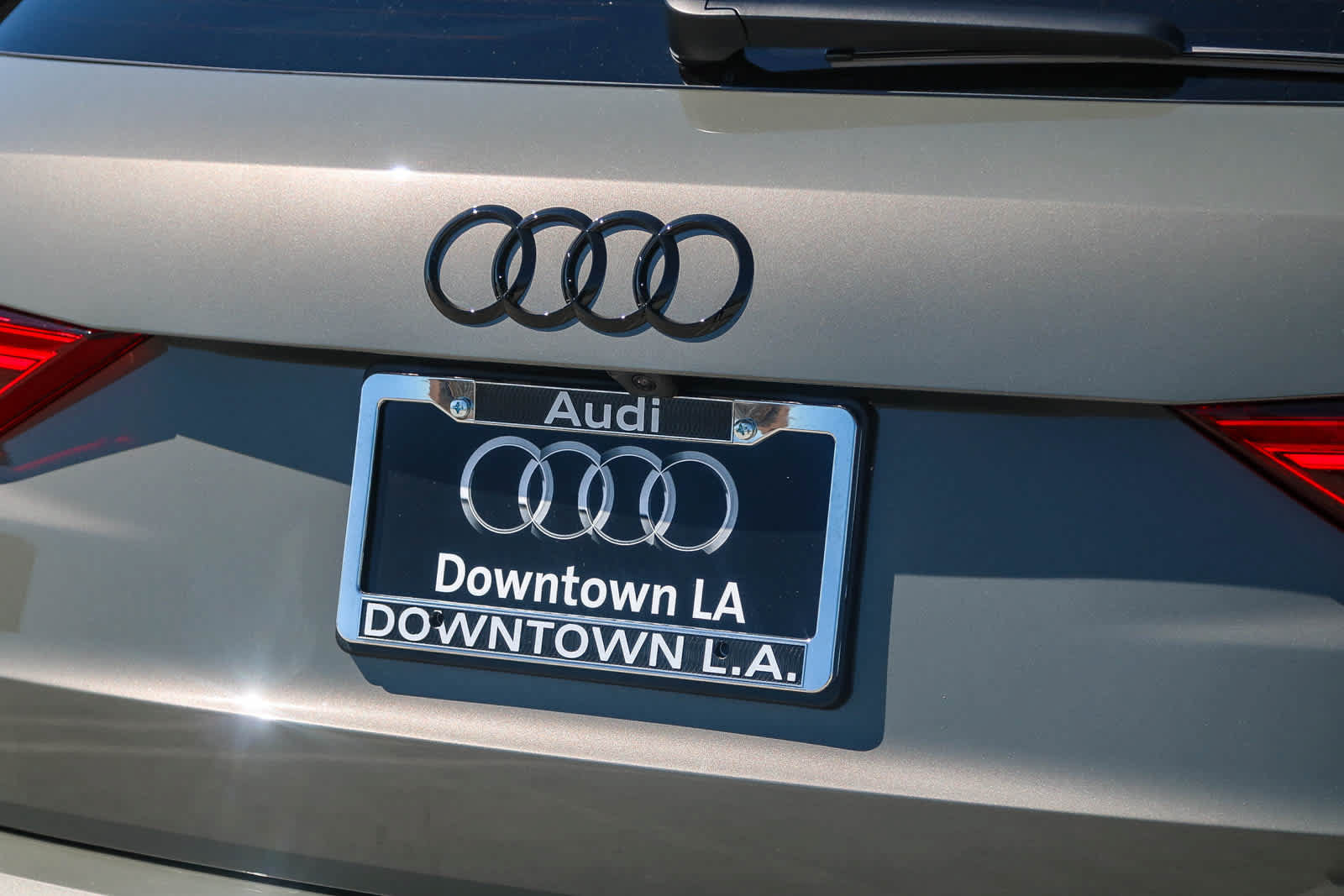 Used 2025 Audi Q3 2.0T Premium w/ Convenience Package AWD/4WD image 13