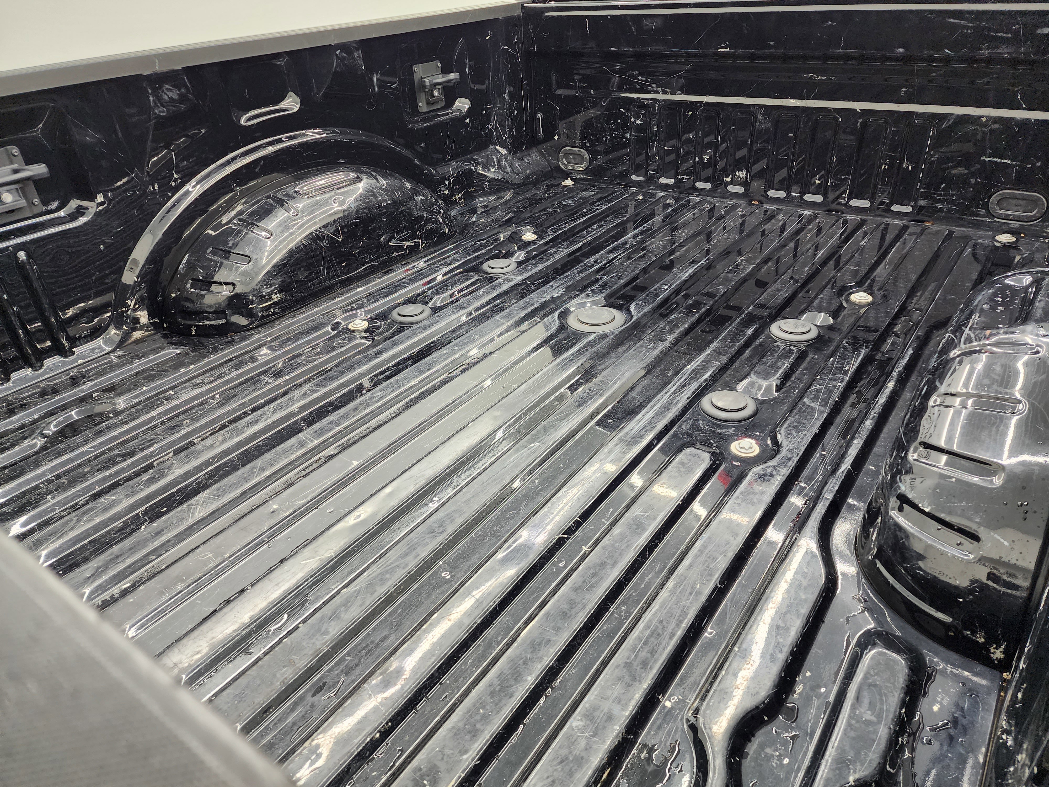 Used 2021 Ford F250 Lariat w/ Chrome Package image 5