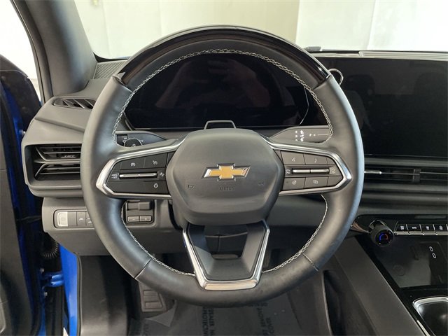 Used 2025 Chevrolet Silverado EV LT w/ LT Premium Package image 34