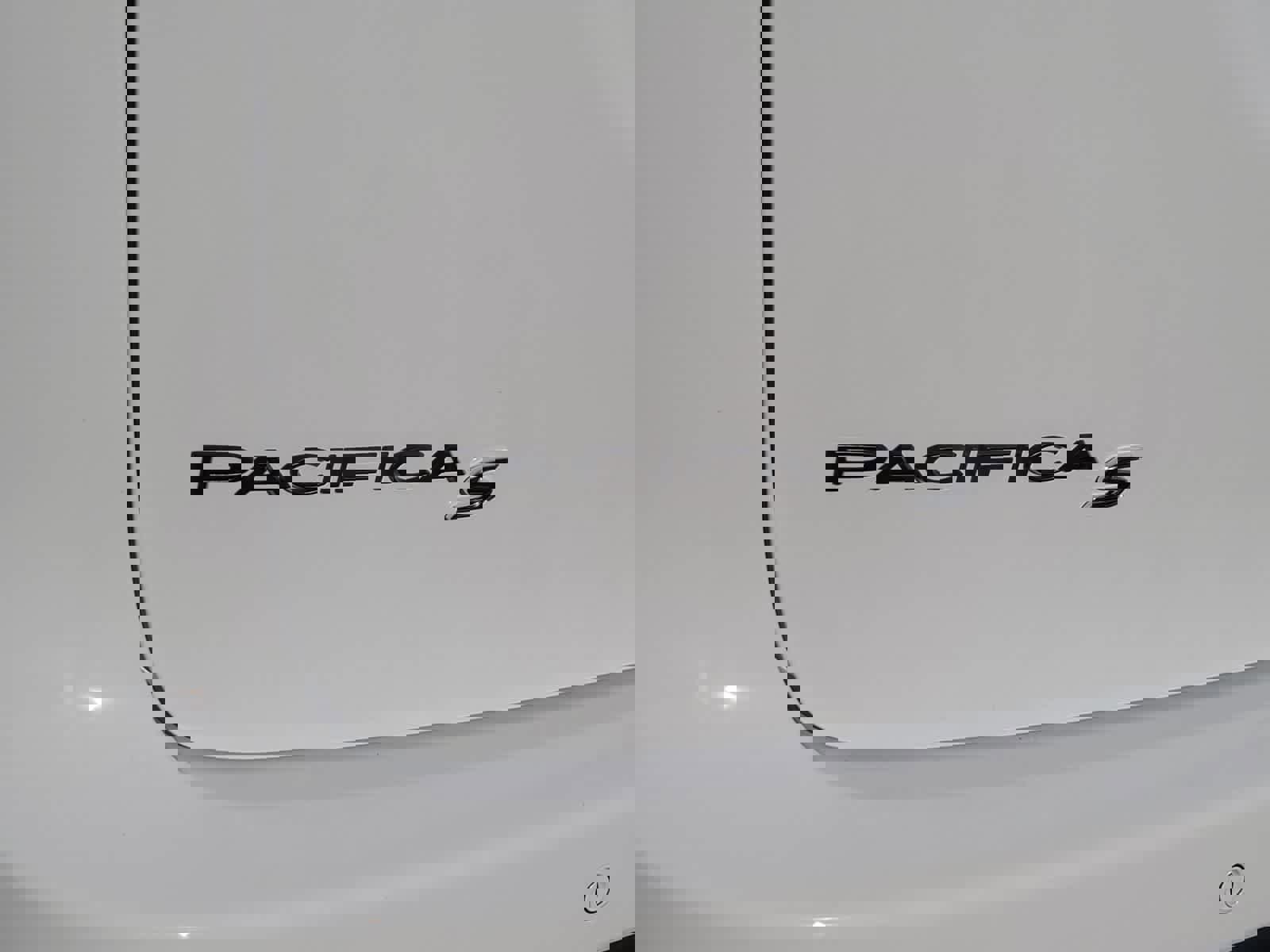 New 2026 Chrysler Pacifica Select image 15