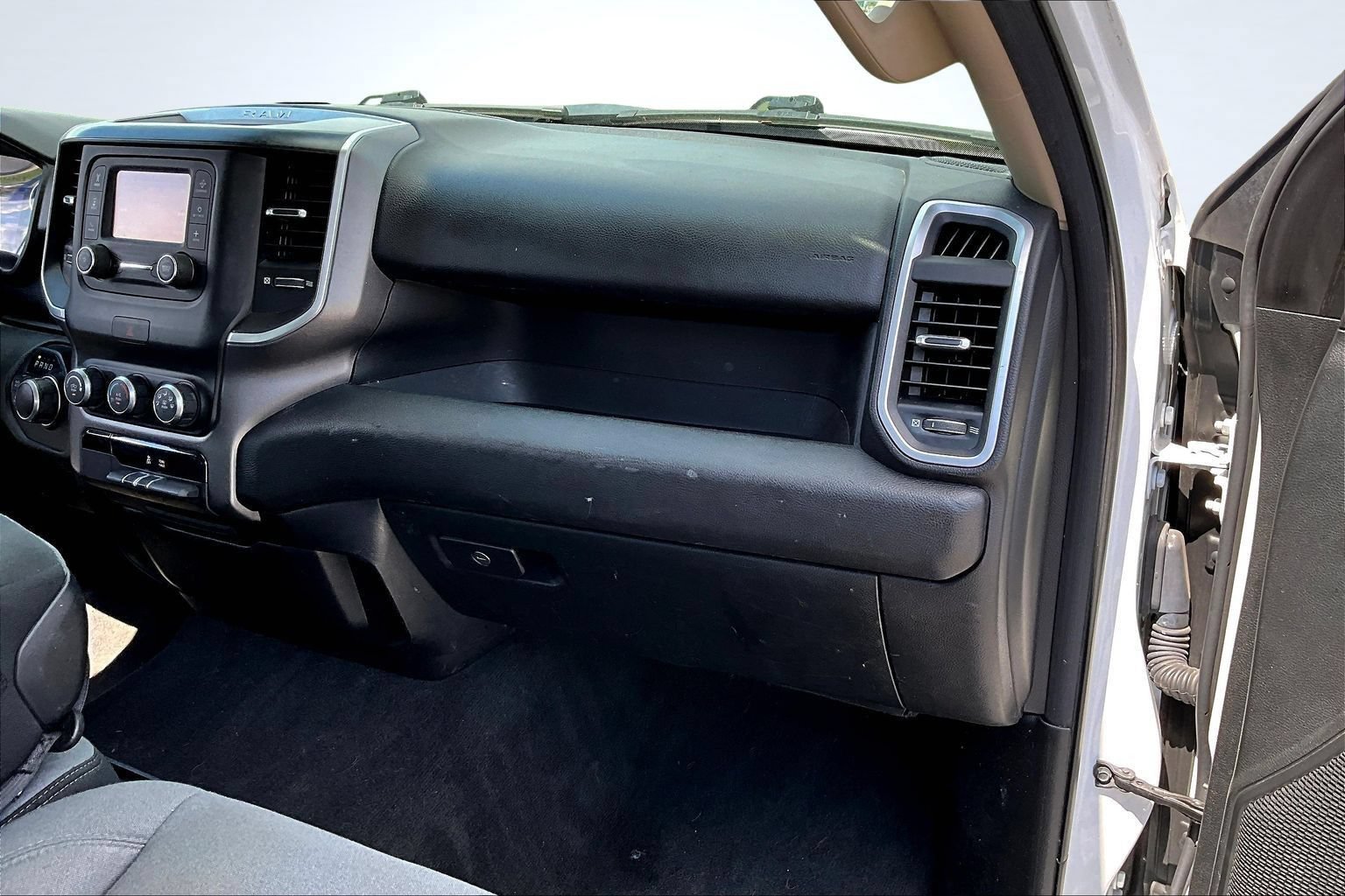 Used 2020 RAM 1500 Big Horn AWD/4WD image 28