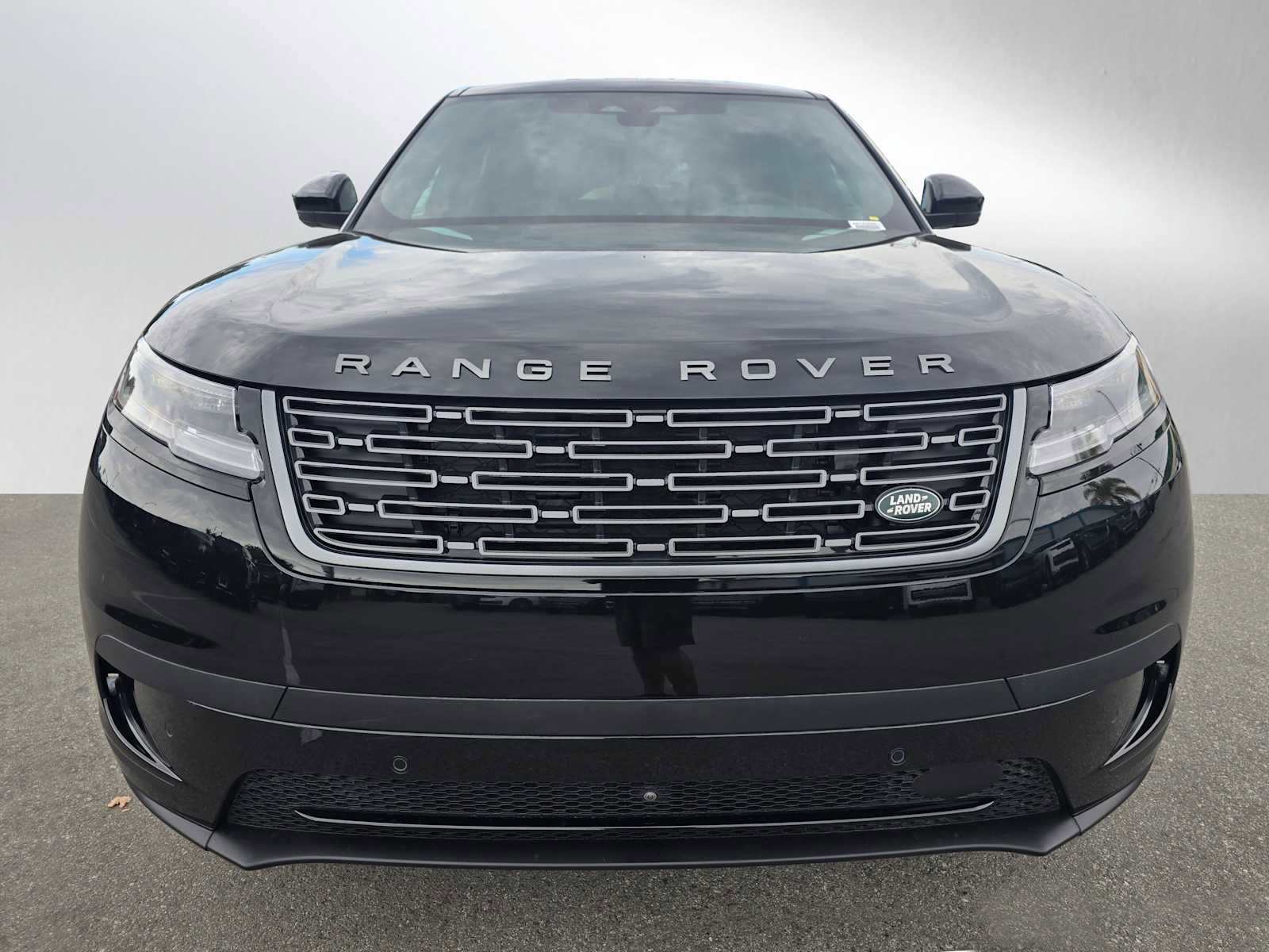 Used 2026 Land Rover Range Rover Velar S image 8