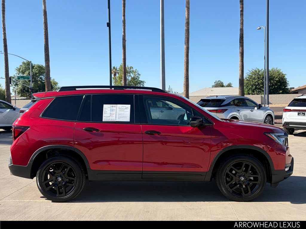 Used 2025 Honda Passport Black Edition image 8