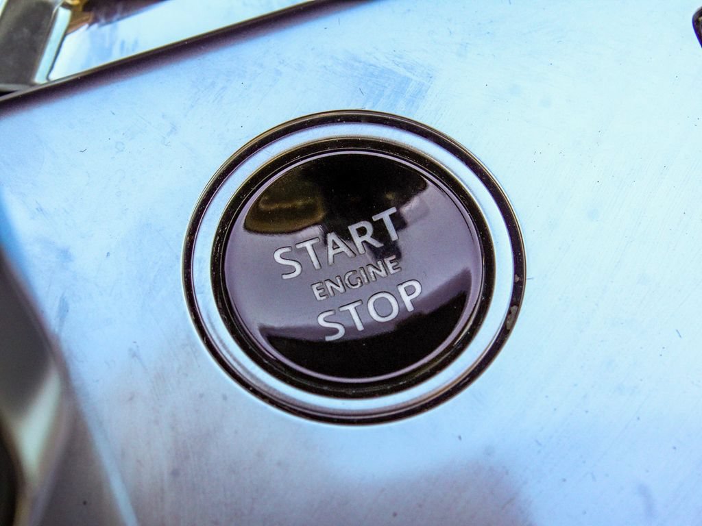 Used 2023 Land Rover Range Rover SE AWD/4WD image 32