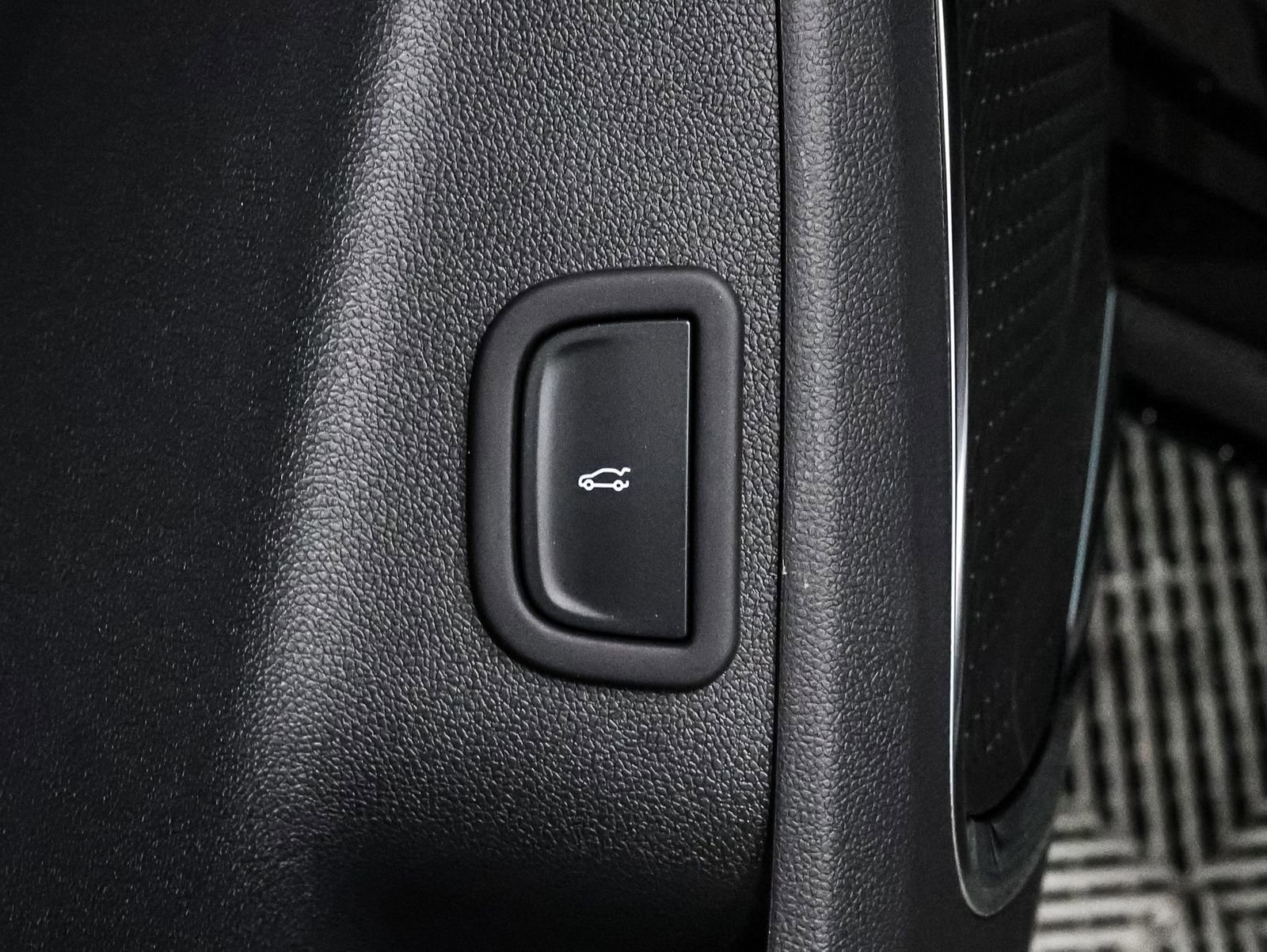 New 2026 GMC Acadia Denali w/ Super Cruise Package image 22