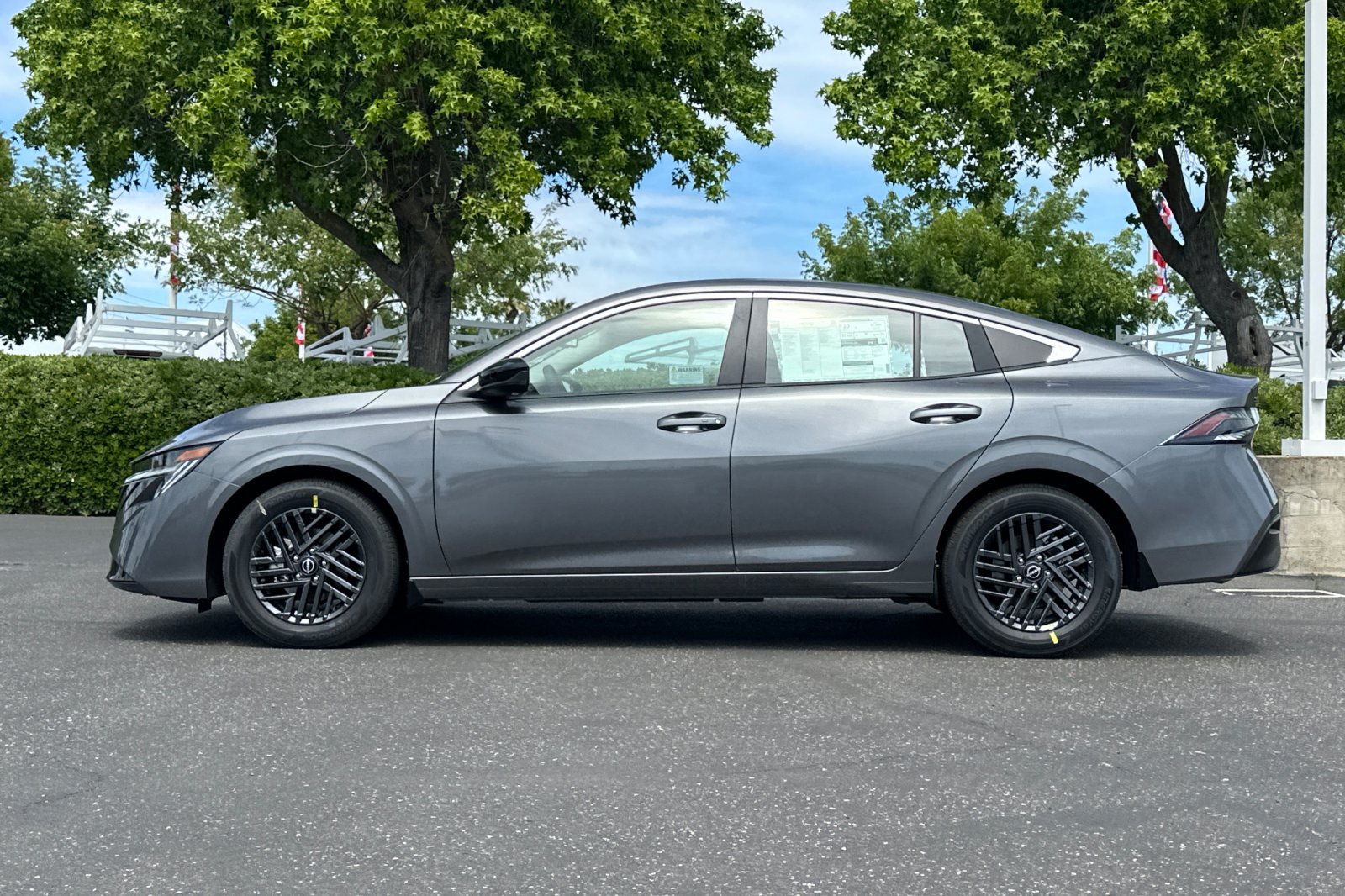 New 2026 Nissan Sentra SV w/ SV Convenience Package FWD image 7