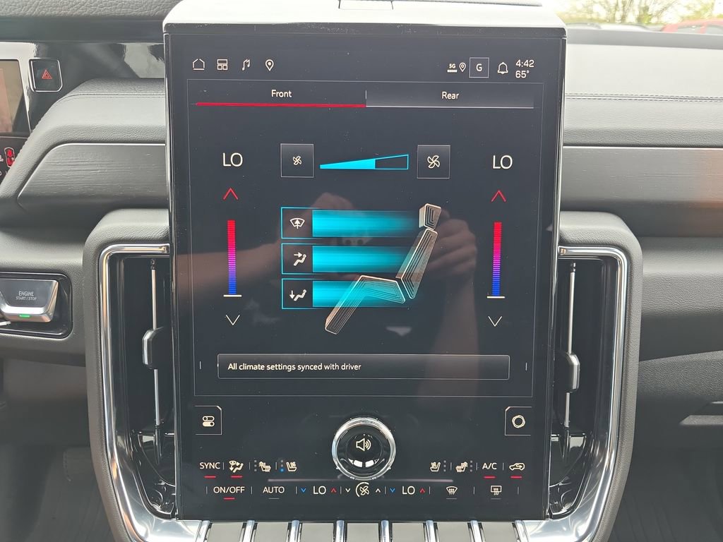 New 2026 GMC Yukon XL Denali w/ LPO, Floor Liner Package AWD/4WD image 27
