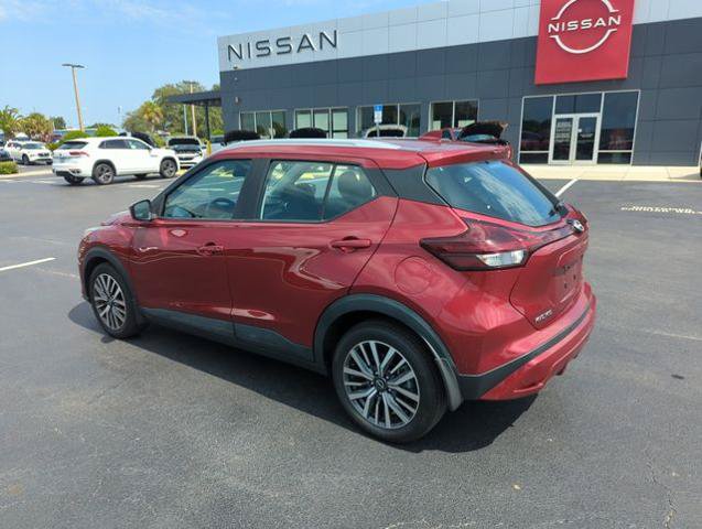Certified 2023 Nissan Kicks SV FWD image 9