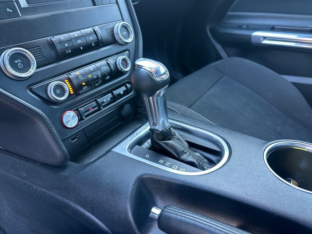 Used 2021 Ford Mustang Coupe RWD image 13