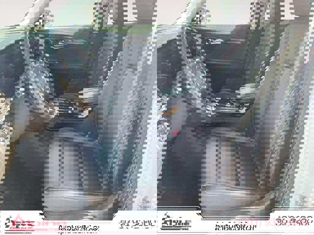 Used 2024 Buick Envision Preferred image 9