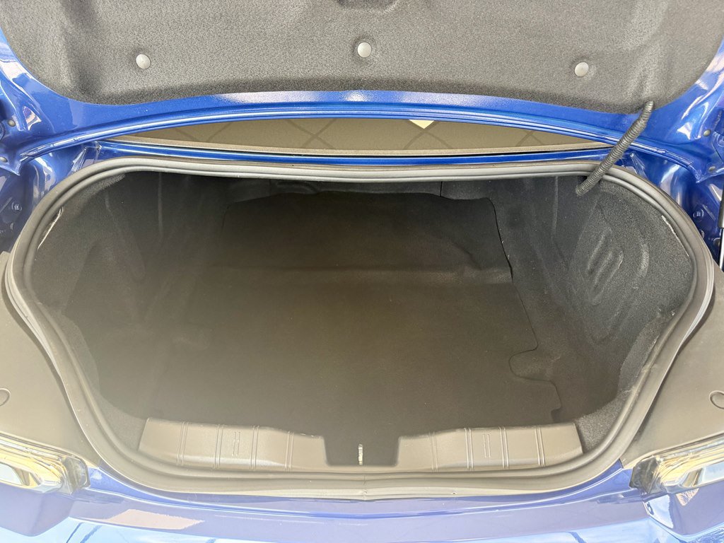 Used 2019 Chevrolet Camaro SS RWD image 9