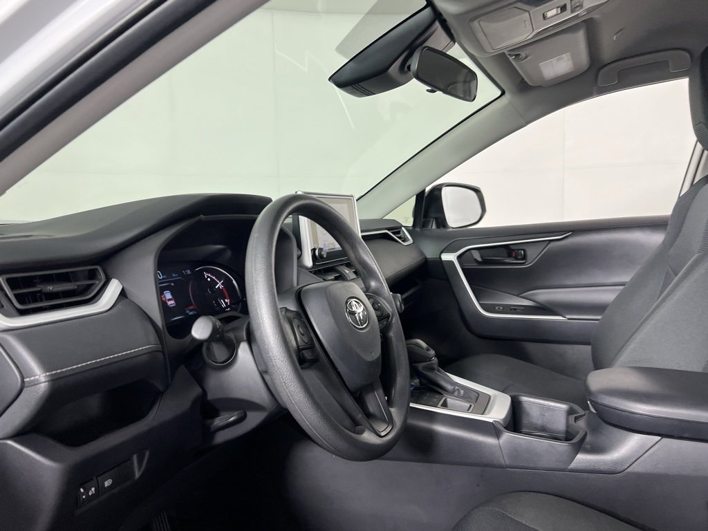 Used 2025 Toyota RAV4 LE image 23