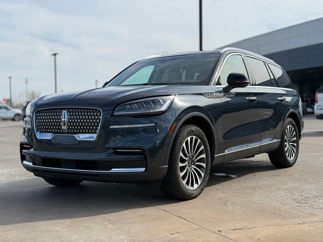 Used 2022 Lincoln Aviator Reserve w/ Equipment Group 201A AWD/4WD image 4