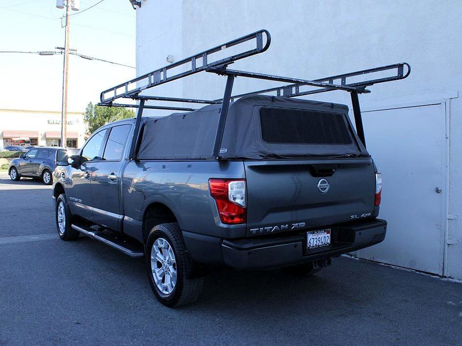 Used 2016 Nissan Titan SL image 5