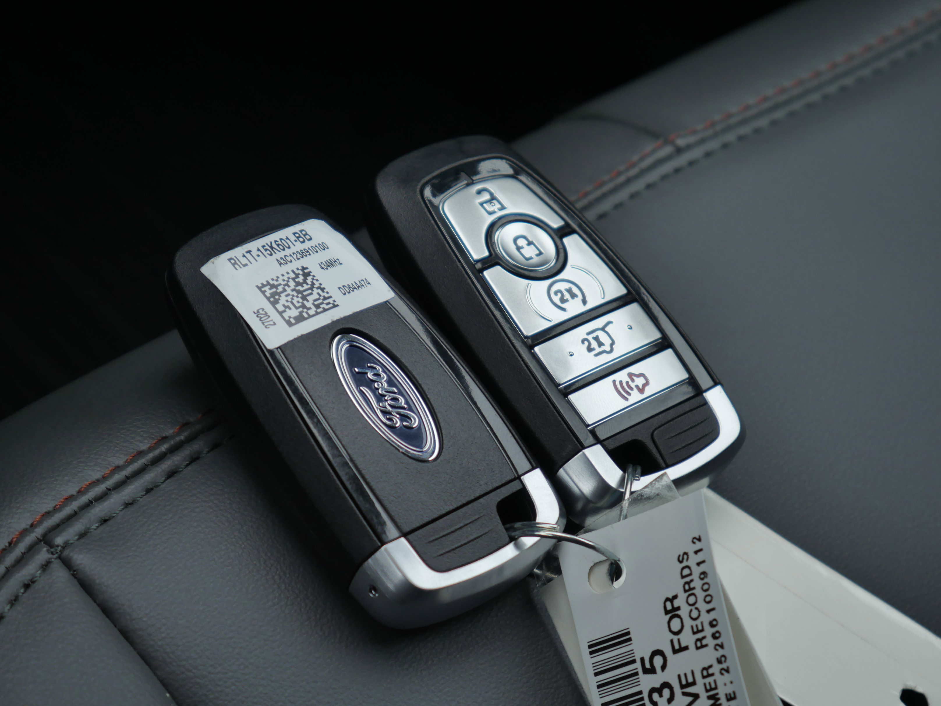 New 2026 Ford Explorer Active w/ Active Comfort Package image 24