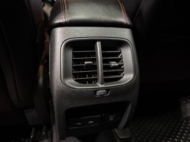 Used 2019 Jeep Cherokee Trailhawk AWD/4WD image 27