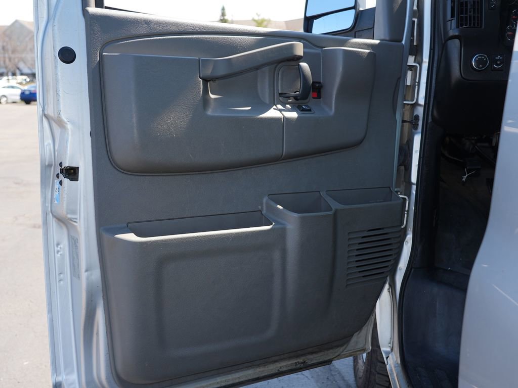 Used 2016 Chevrolet Express 2500 LS RWD image 21