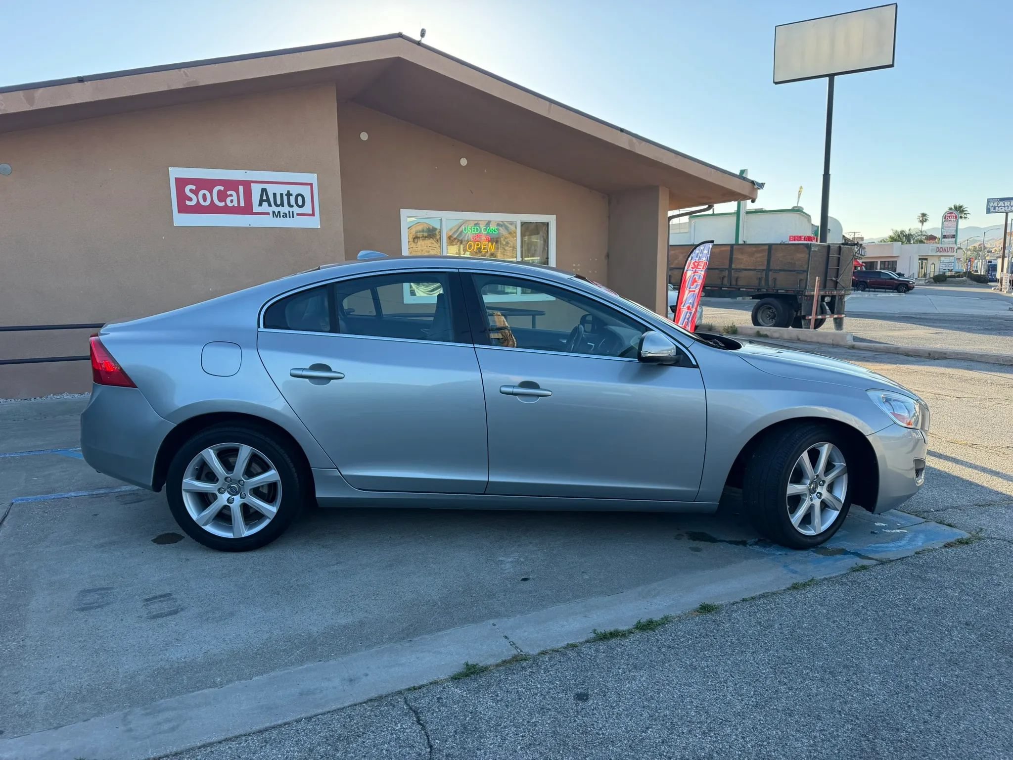 Used 2011 Volvo S60 T6 AWD/4WD image 2
