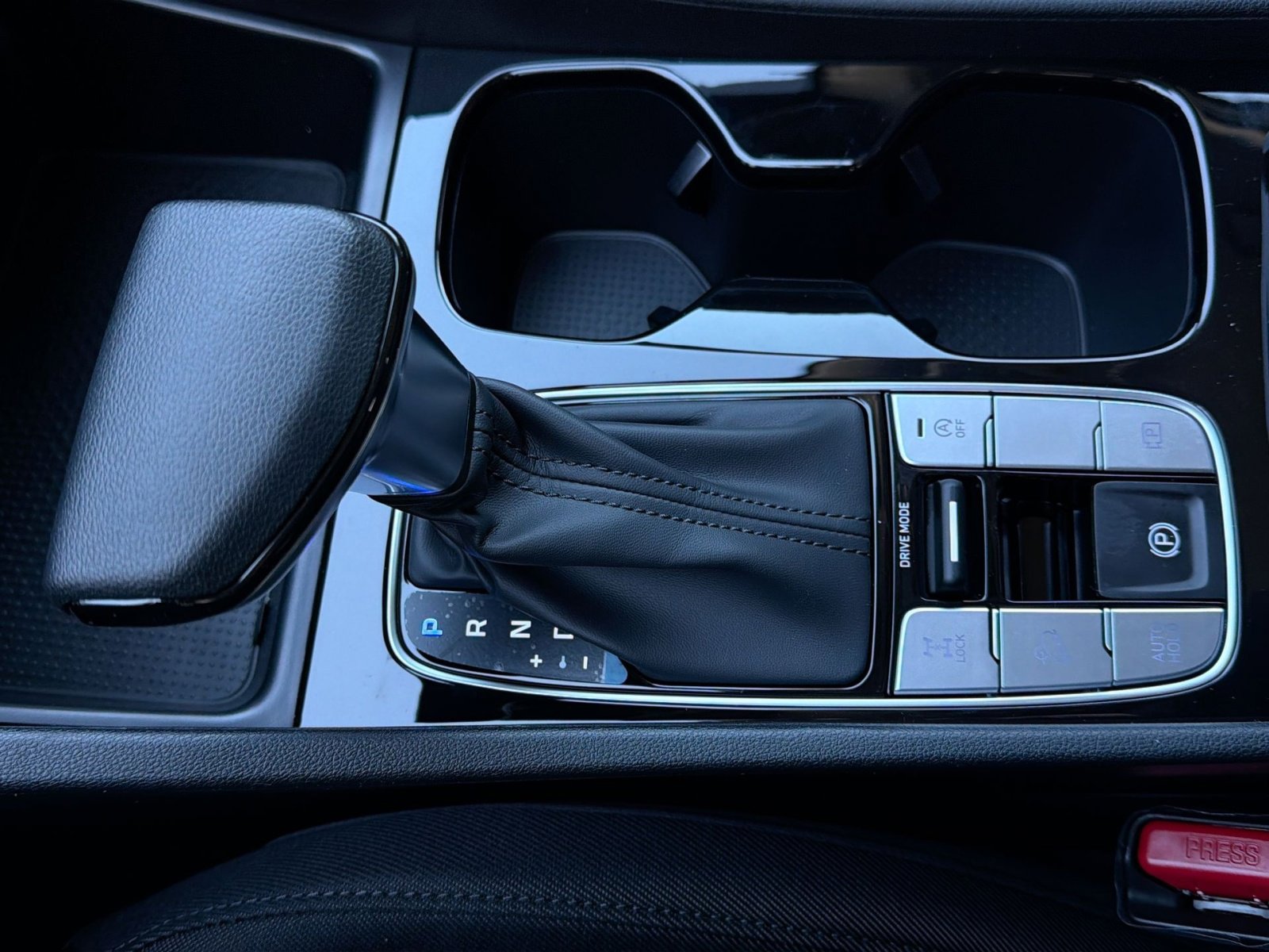 New 2026 Hyundai Tucson SE image 21