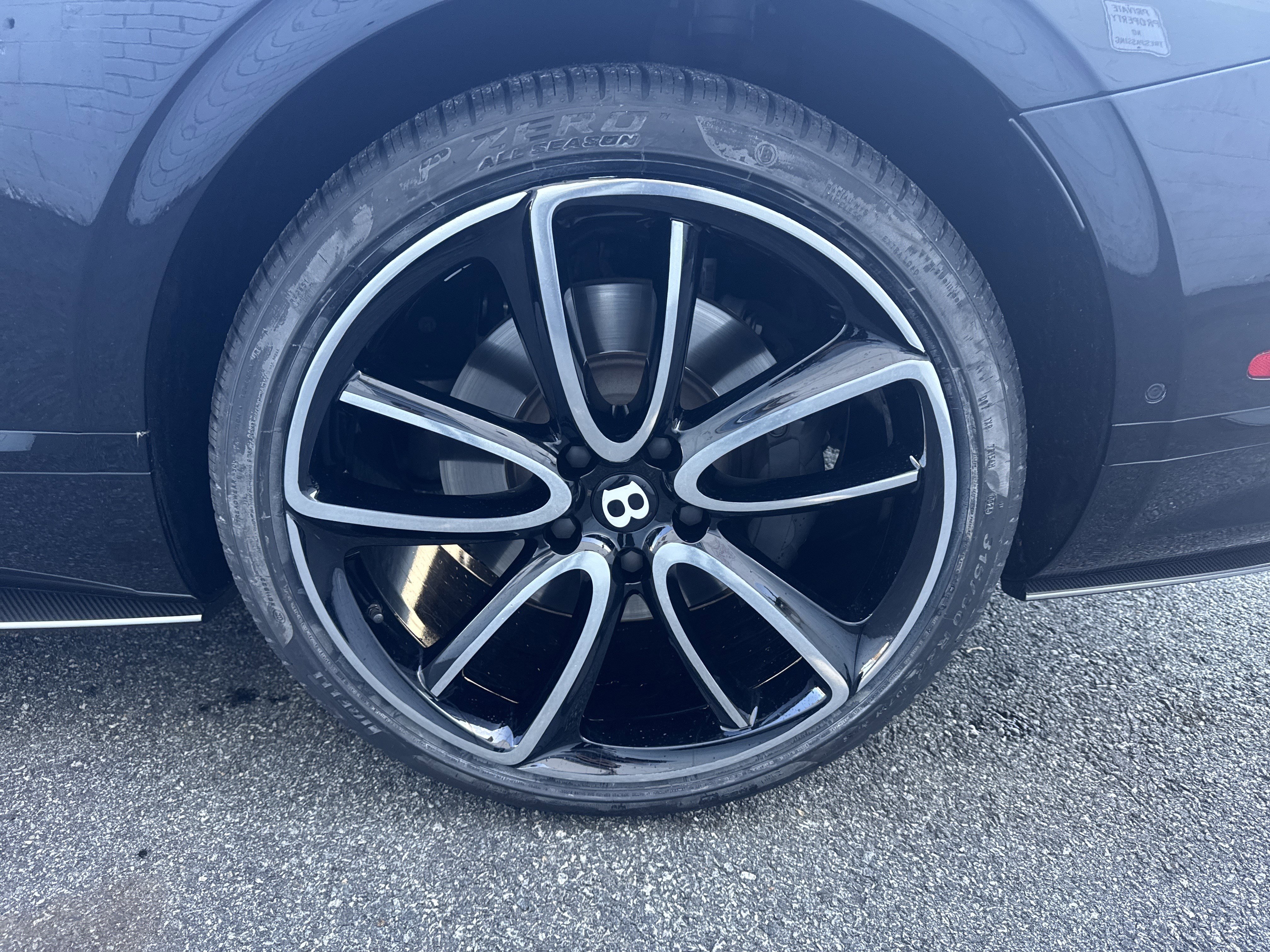 Used 2022 Bentley Continental GT AWD/4WD image 30
