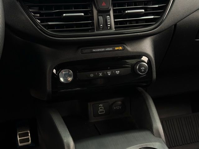 Certified 2024 Ford Escape ST-Line Select w/ Tech Pack #1 image 28
