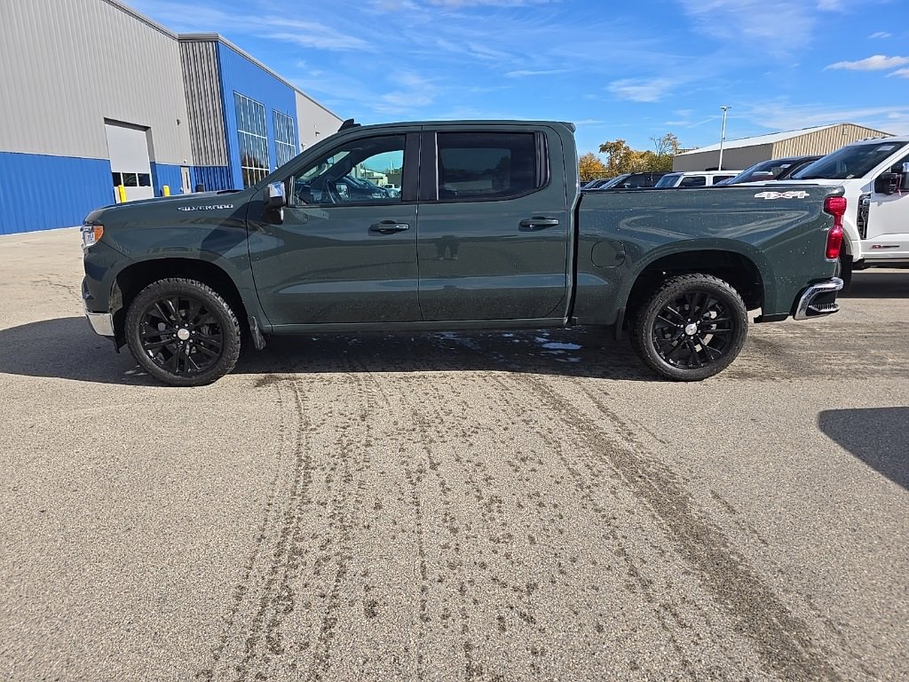 Used 2025 Chevrolet Silverado 1500 LT image 3
