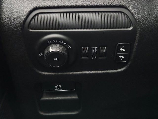 Used 2024 Jeep Wagoneer Series II w/ Flexible Seating Group RWD image 18