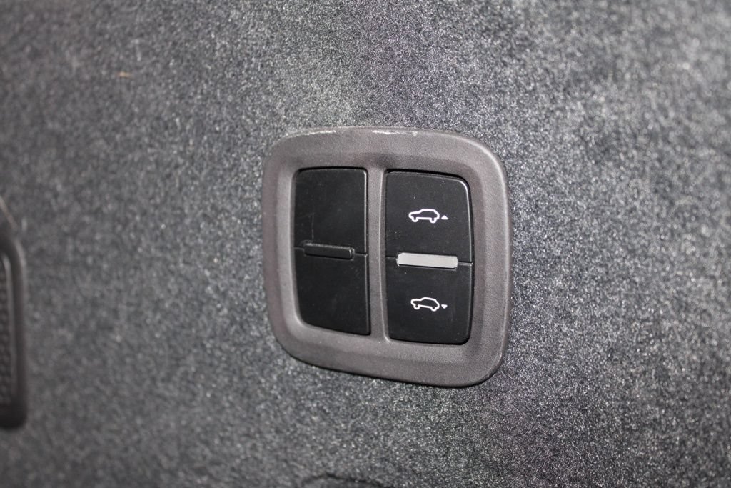 Certified 2023 Porsche Cayenne Turbo GT AWD/4WD image 39