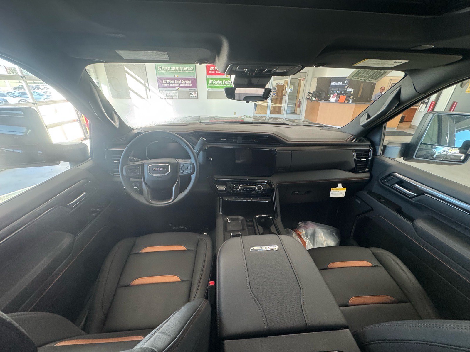 New 2026 GMC Sierra 2500 AT4 w/ AT4 Premium Plus Package AWD/4WD image 15
