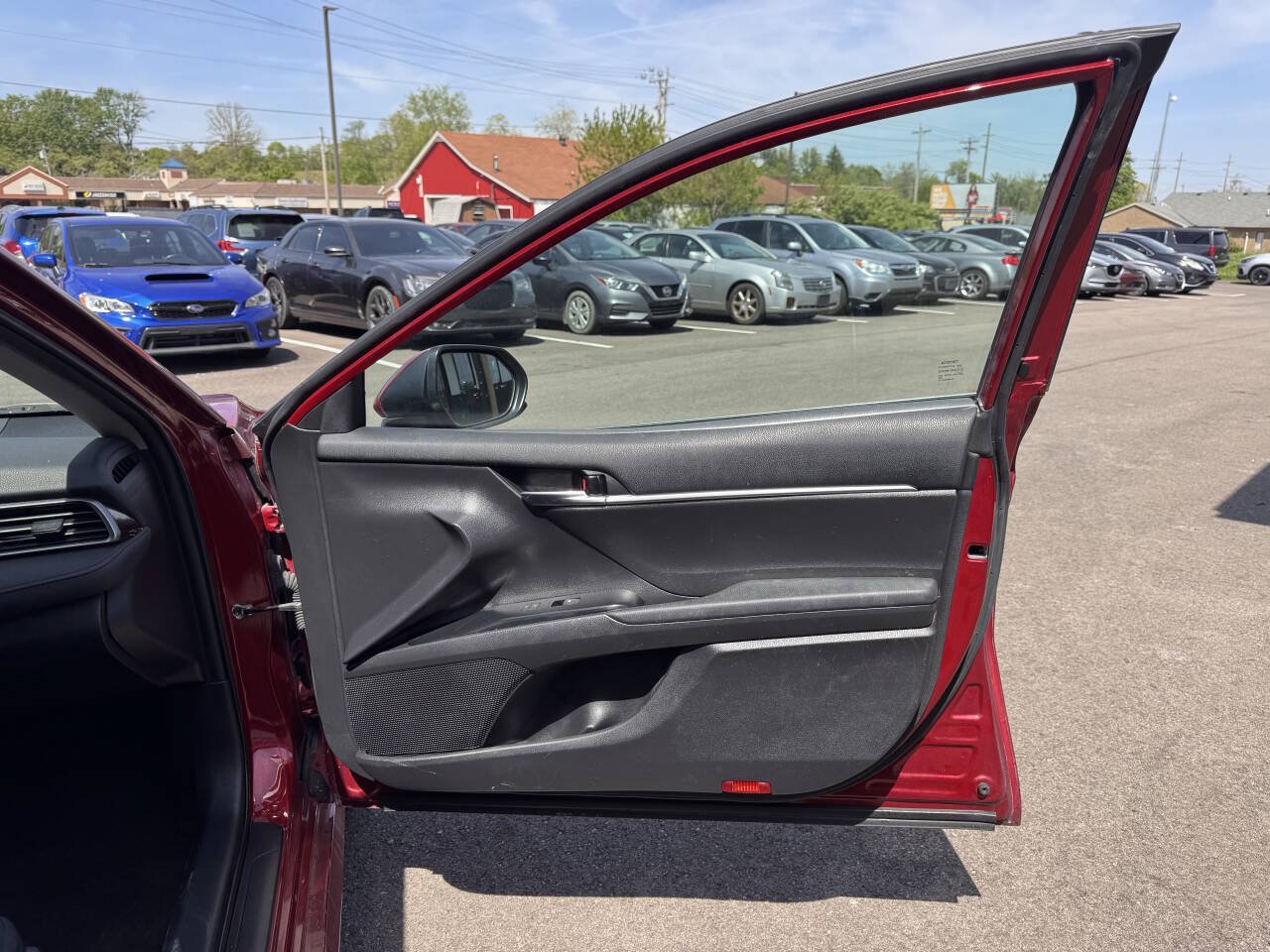 Used 2020 Toyota Camry LE FWD image 19