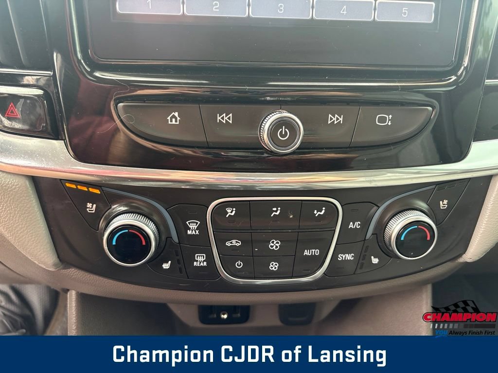Used 2019 Chevrolet Traverse Premier w/ Driver Confidence II Package FWD image 26