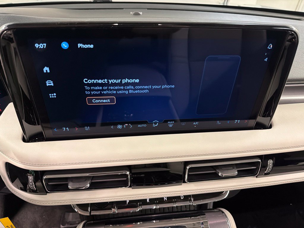 Certified 2026 Lincoln Aviator AWD image 10