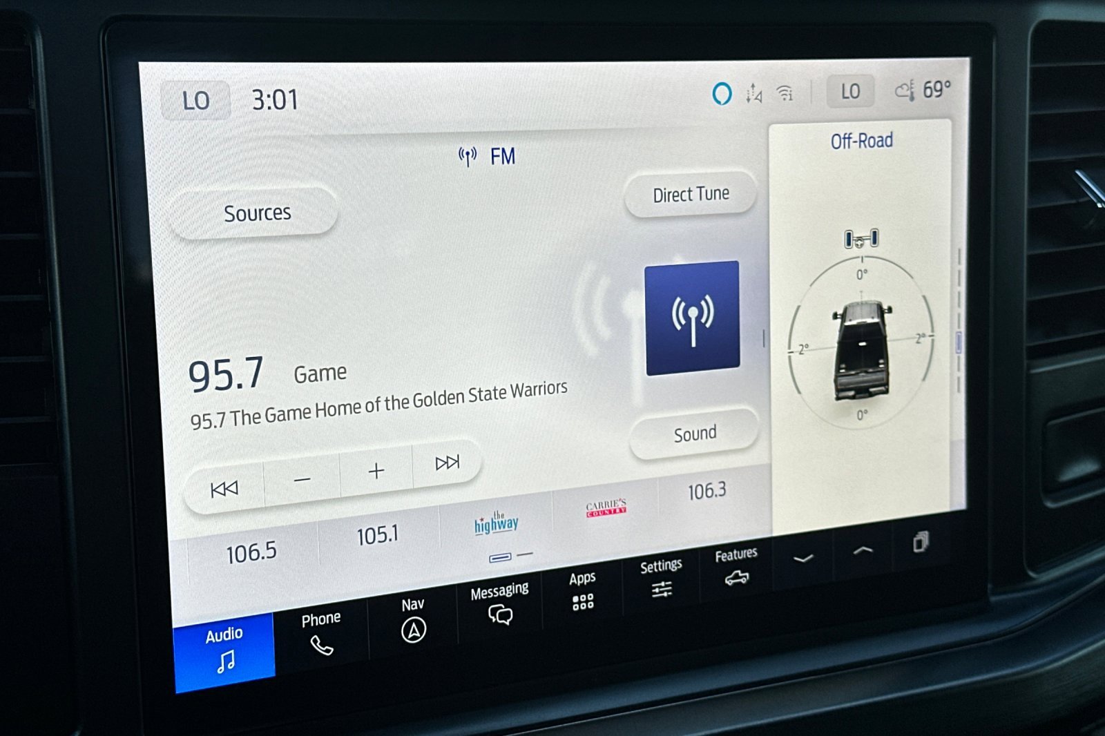 Used 2024 Ford F250 Lariat w/ Sport Appearance Package image 26