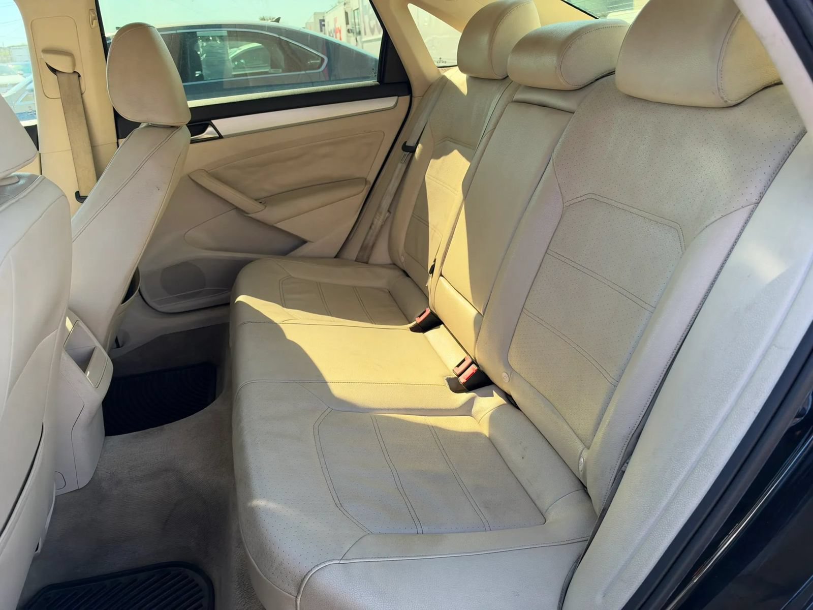 Used 2012 Volkswagen Passat 2.5 SE FWD image 12