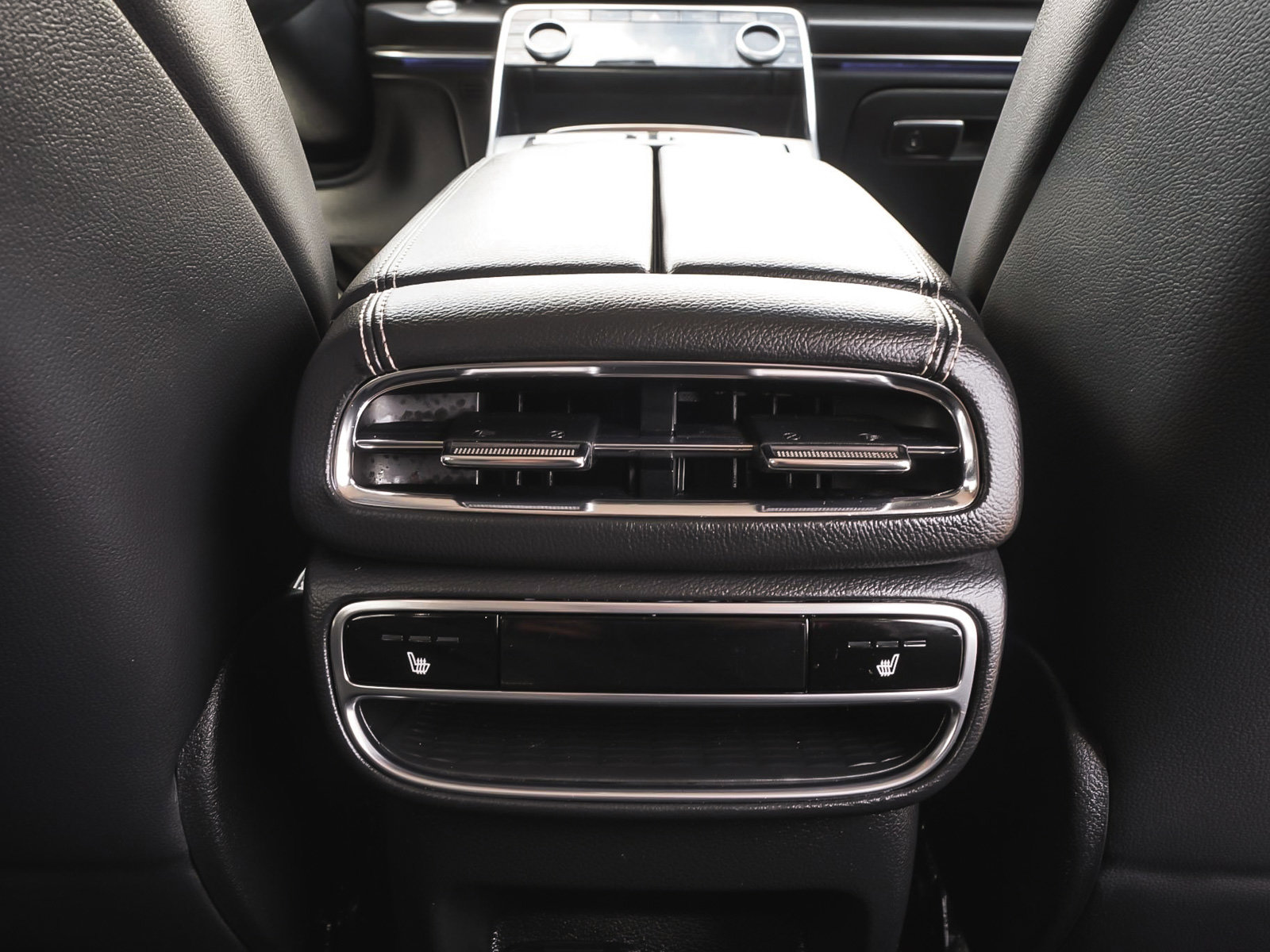 Used 2021 Genesis GV80 2.5T Select AWD/4WD image 41